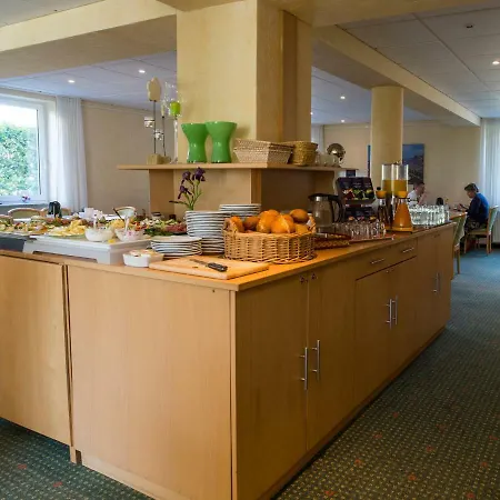 - Strandstr. 24 Apartman *