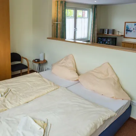 - Strandstr. 24 Apartmán Karlshagen